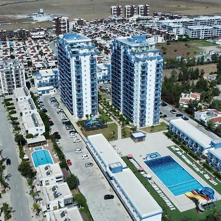 Royal Life Poseidon Residences Long 아파트호텔