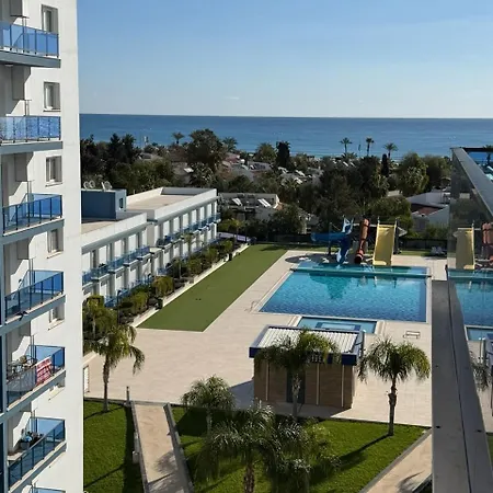 Apart-hotel Royal Life Poseidon Residences Long